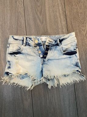 ARDENE Light Blue Distressed Denim Shorts with Frayed Hem SIZE 01